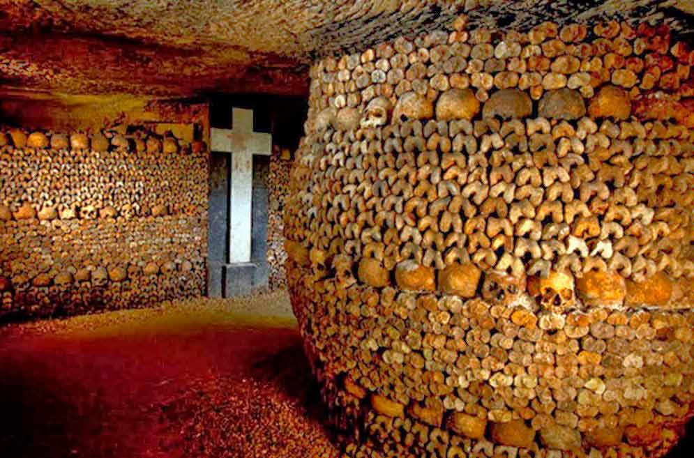 El laberinto de huesos de las Catacumbas de París