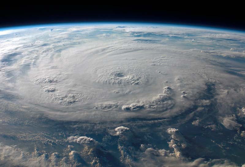 Imagen satelital de un huracán visto desde el espacio