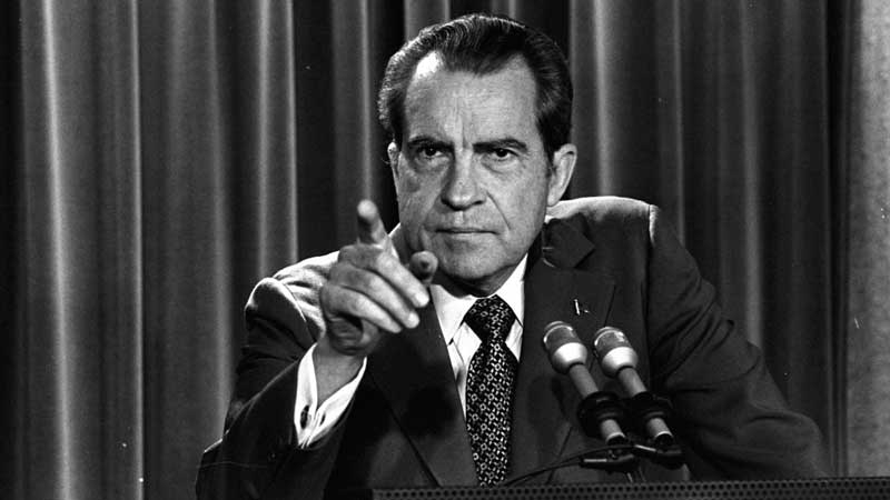 Nixon defendiendo su inocencia