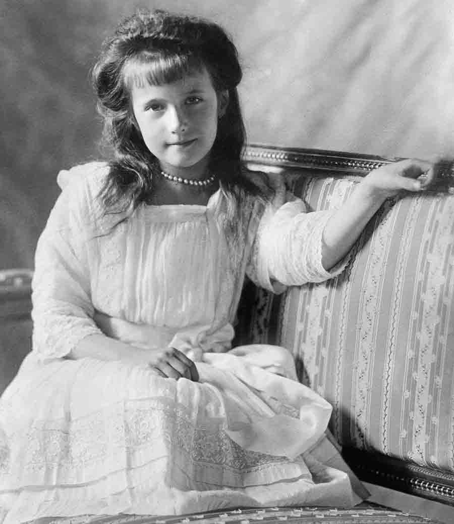 Los 90 años de especulación de la misteriosa muerte de Anastasia Romanov