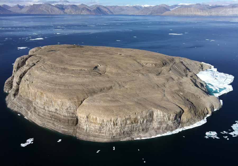La minúscula isla Hans, disputada por dos países desde hace casi un siglo